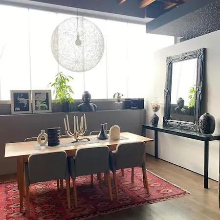 Loft Bellamy Quarto em Acomodações Particulares
