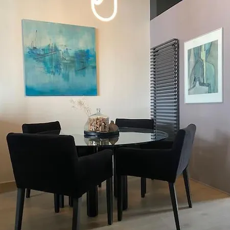 Проживание в семье Loft Bellamy